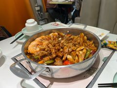 -黄记煌三汁焖锅(新佳丽江汉路店)