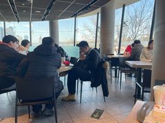 -麦当劳(展览路店)