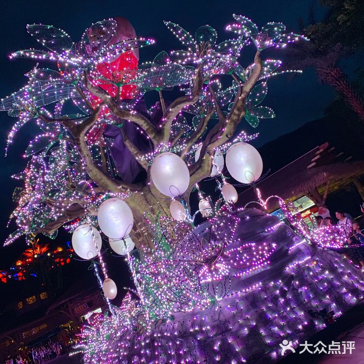 是有故事情节的烟火表演