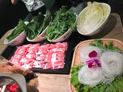 -彤德莱火锅(商圣嘉源店)
