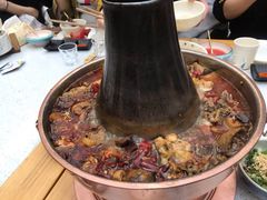 跑山鸡汤锅-浮何烤铺(桐梓林店)