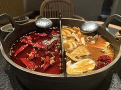 -三出山火锅(南京万象天地店)