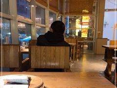 -蜜桃餐厅·伴山(湖滨商业街店)