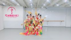 -艺佳舞蹈培训学校