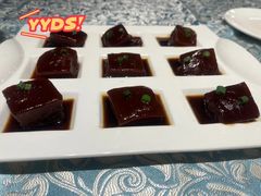 红烧牛头方-巴扎美食·新疆菜·西域歌舞表演餐厅(新疆大厦店)