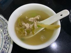 榨菜肉丝汤-一锅厨东北水饺店(厦大店)