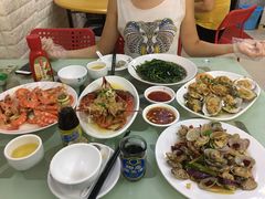 -小辣妹川味海鲜加工店(第一市场椰风巷店)