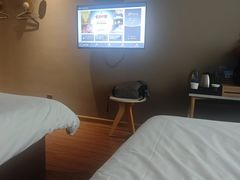 -如家酒店·neo(广州白鹅潭芳村花地湾地铁站店)