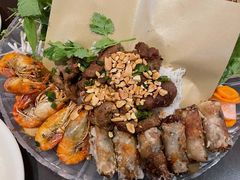 -大头虾越式风味餐厅(光明广场店)