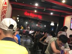 等位区-汉堡王(上海虹口龙之梦)
