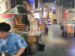 大堂-马路牙子地桌烤肉(工体店)