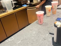 -沪上阿姨·臻选茶饮(上海环球港店)