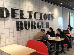 -麦当劳(成都时代奥特莱斯店)