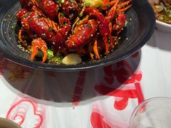 -肥肥虾庄·金牌油焖大虾(汉街SKP店)
