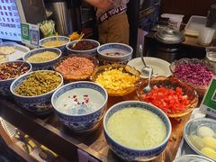 -八一路好吃街(雨田商务大厦店)