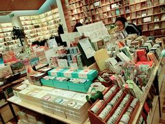 -猫的天空之城概念书店(印象城购物中心店)