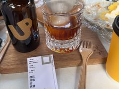 -彳亍咖啡·这里(水湾路店)