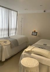 -JNK皮肤管理中心