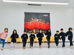 -潮童星少儿模特形体培训(郑州总校)