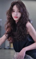 -IU潮牌·SALON