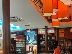 -阿瓦山寨·湘菜现炒·剁椒鱼头王(咸阳总店)