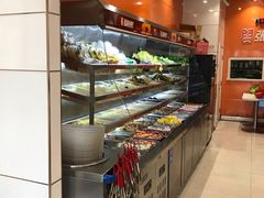 自助取餐区-张亮麻辣烫