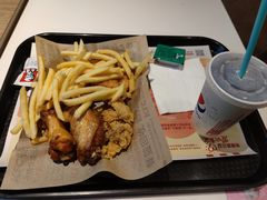 -肯德基(湾畔店)