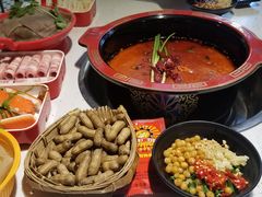 -钢管厂五区小郡肝串串香(奥克斯广场锦城万达店)