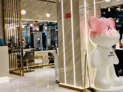-5M HAIR SALON