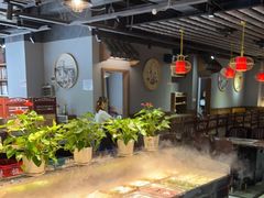 大堂-牛里牛气· 榴莲海鲜鲜牛肉自助火锅·烤肉(横岗店)