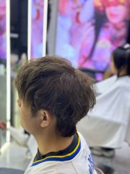 -藤野造型烫发染发