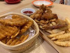 -必胜客(证大大拇指店)