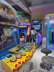 -利奥梦幻主题乐园(爱琴海购物公园店)