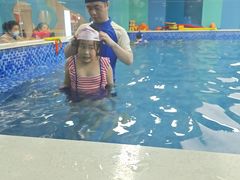 -Swim斯卫姆国际儿童游泳中心(红博中央公园店)