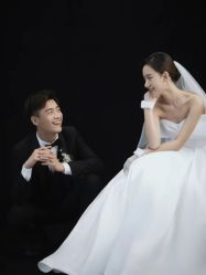 -易摄影婚纱摄影工作室
