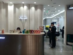 -Kraemer Paris  苏豪路易士·嘉玛发廊