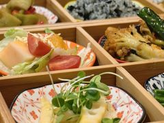 -轻蔬不用等·素食(江苏路店)