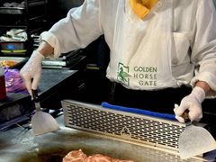 -金马门国际美食百汇(珞喻路店)