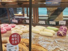 -BROAD面包路·欧式面包(龙湖时代C馆店)