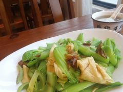 -凤阁楼果木烧鹅(鹤山陈山店)