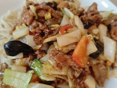 -汗腾格里·风味餐厅(新疆驻京办店)