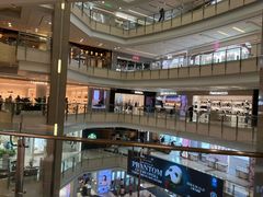 -上海来福士广场