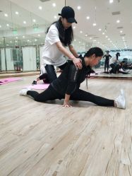 -葆姿普拉提·瑜伽