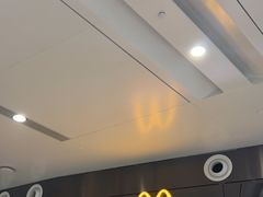 -麦当劳(北京大兴机场二层国内到达(安检外)店)