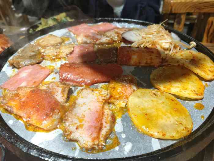 旺记烤肉(医学院总店)-"已经是第n次去吃了还是忍不住夸他,便宜好.