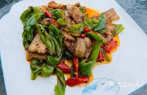 Farmhouse Garden Stir-Fried Pork