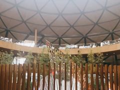 -上海滴水湖皇冠假日酒店