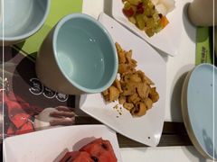 -洪氏嗨捞·猪肚鸡火锅(阳光天地店)