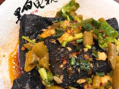 -黑白电视长沙小吃(美林M·LIVE天地东座店)