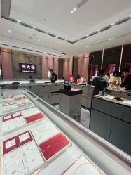 -周大福CHOW TAI FOOK(浦东八佰伴店)